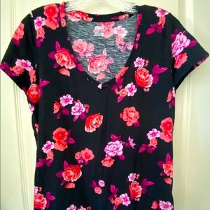 Victoria Secrets Pink shirt. Size medium